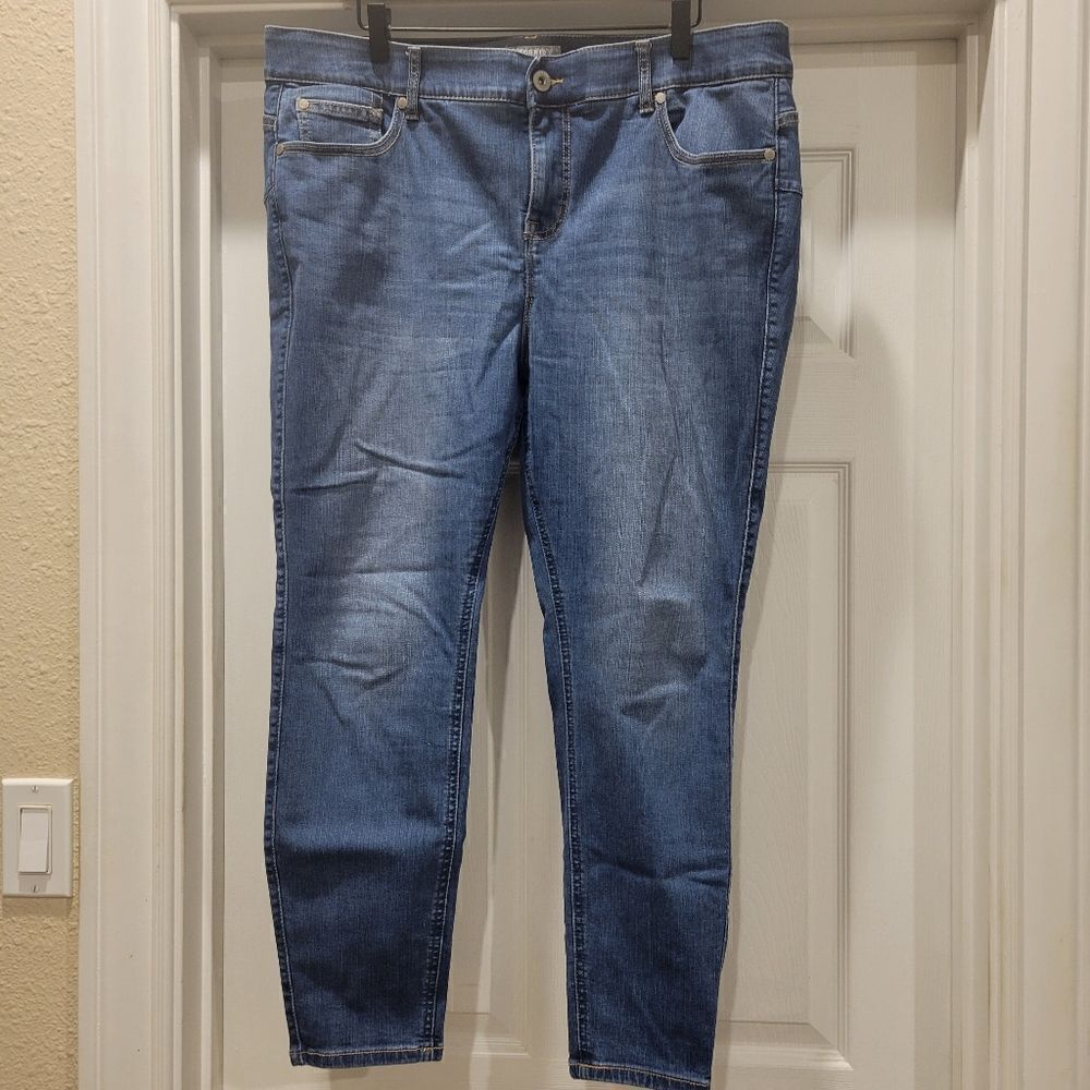 Torrid Bombshell Skinny, 20S